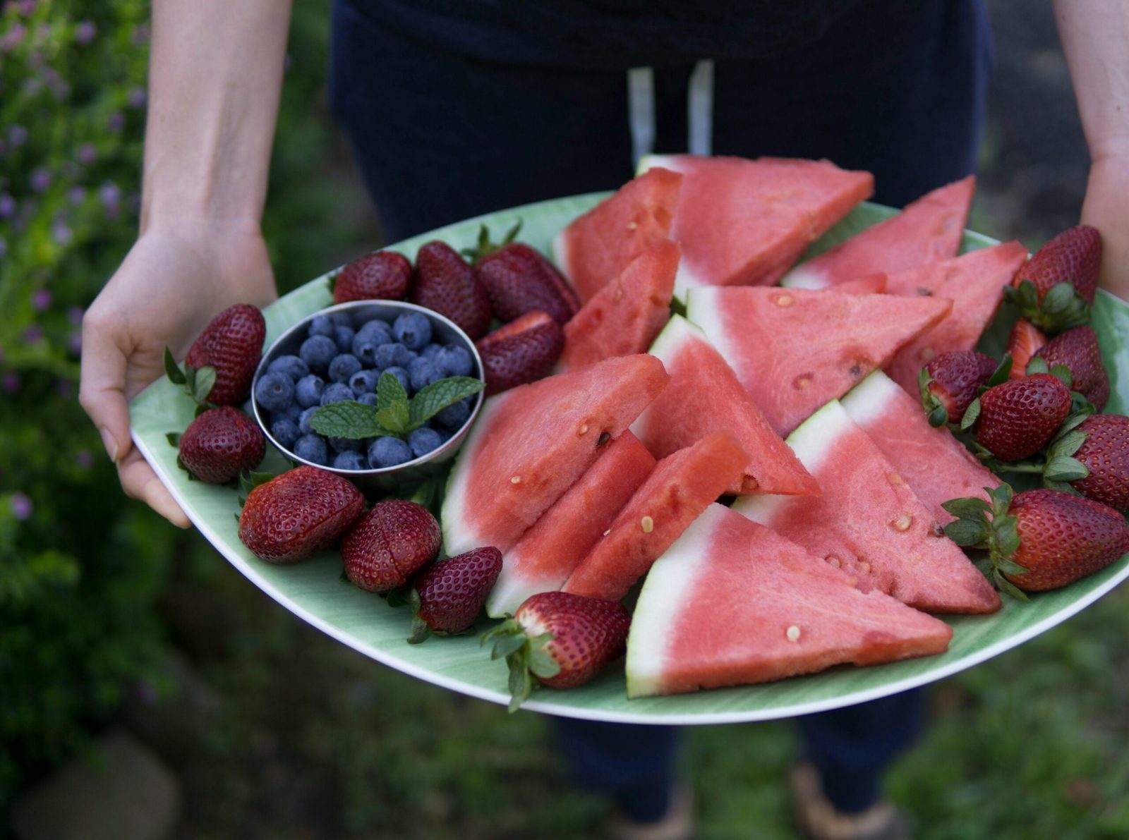 ¿Quieres mantener la energía durante el día? Aquí tienes algunos snacks saludables para ello: